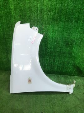 КРЫЛО НА TOYOTA BB NCP31