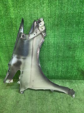 КРЫЛО НА TOYOTA PRIUS ZVW30