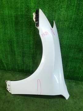 КРЫЛО НА TOYOTA CROWN GRS200