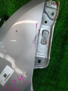 КРЫЛО НА TOYOTA ALLEX NZE121