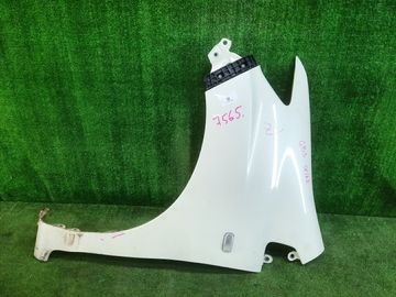 КРЫЛО НА HONDA FREED SPIKE GB3