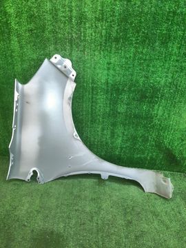 КРЫЛО НА TOYOTA AQUA NHP10