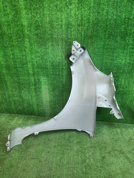 КРЫЛО НА HONDA FIT GP1