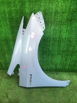 КРЫЛО НА TOYOTA PRIUS ZVW30