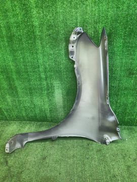 КРЫЛО НА TOYOTA AXIO ZRE142