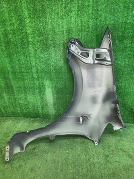 КРЫЛО НА TOYOTA AURIS ZRE152