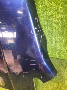 КРЫЛО НА TOYOTA ISIS ZNM10G