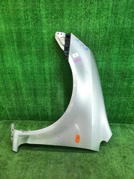 КРЫЛО НА HONDA STREAM RN1