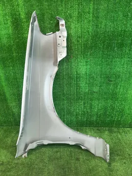 КРЫЛО НА NISSAN SUNNY B15