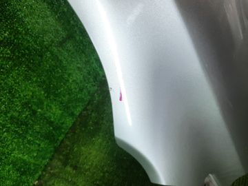 КРЫЛО НА TOYOTA AVENSIS AZT250