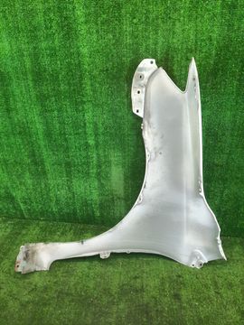 КРЫЛО НА TOYOTA FIELDER NZE141