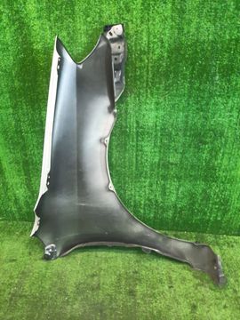 КРЫЛО НА TOYOTA FIELDER NZE121