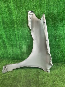 КРЫЛО НА TOYOTA FIELDER NZE121