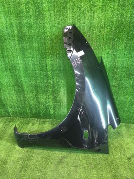 КРЫЛО НА TOYOTA WISH ZNE10