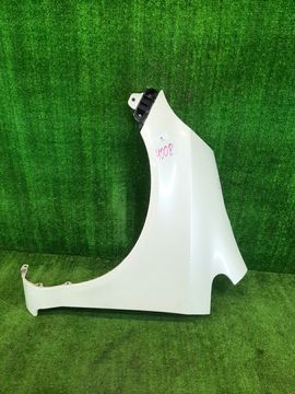 КРЫЛО НА HONDA FIT GD1