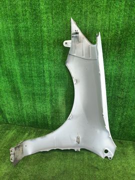 КРЫЛО НА MITSUBISHI LANCER CEDIA CS5A