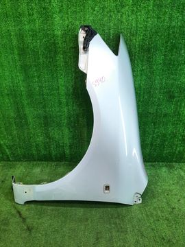 КРЫЛО НА TOYOTA FIELDER NZE121