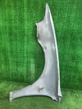 КРЫЛО НА MITSUBISHI GALANT EC1A