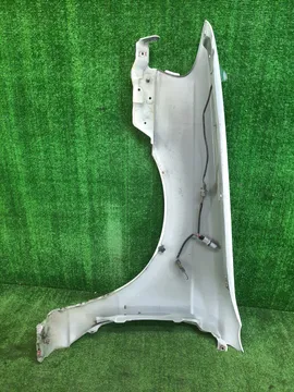 КРЫЛО НА NISSAN SUNNY B15