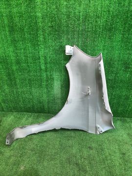 КРЫЛО НА TOYOTA VITZ SCP10