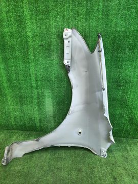 КРЫЛО НА TOYOTA ALLEX NZE121
