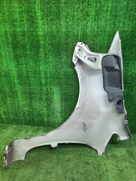 КРЫЛО НА TOYOTA AURIS ZRE154