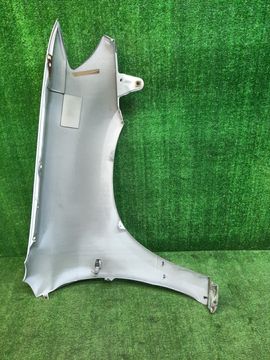 КРЫЛО НА MITSUBISHI AIRTREK CU2W
