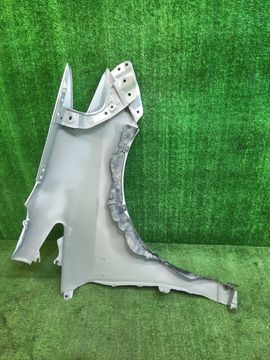 КРЫЛО НА TOYOTA PRIUS ZVW30