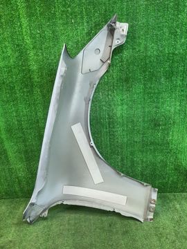 КРЫЛО НА NISSAN SKYLINE V35