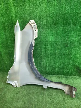 КРЫЛО НА TOYOTA AXIO ZRE142