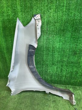 КРЫЛО НА TOYOTA RUNX ZZE123