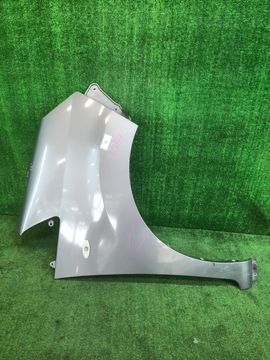 КРЫЛО НА NISSAN NV200 M20