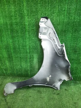 КРЫЛО НА TOYOTA PRIUS NHW20