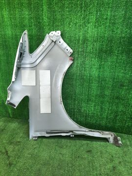 КРЫЛО НА NISSAN SERENA C26