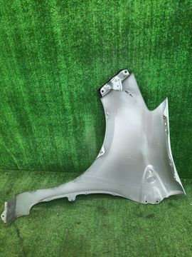 КРЫЛО НА TOYOTA VITZ KSP130