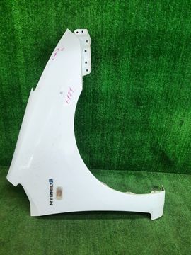 КРЫЛО НА TOYOTA PRIUS NHW20