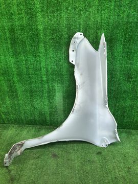 КРЫЛО НА TOYOTA FIELDER NZE144