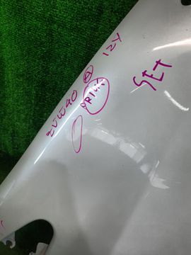 КРЫЛО НА TOYOTA PRIUS ALPHA ZVW41W