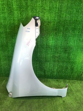 КРЫЛО НА TOYOTA FIELDER NZE121