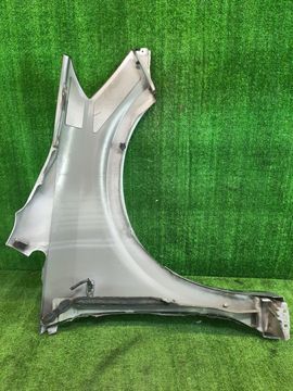 КРЫЛО НА NISSAN PRESAGE U31