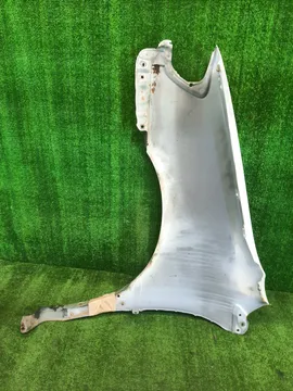 КРЫЛО НА TOYOTA IPSUM SXM10G