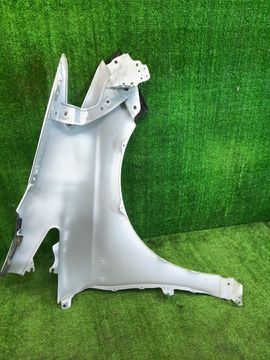 КРЫЛО НА TOYOTA PRIUS ZVW30