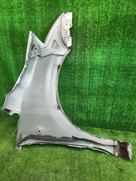 КРЫЛО НА NISSAN PRESAGE U31