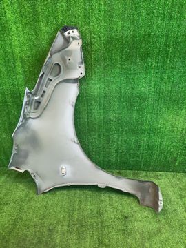 КРЫЛО НА TOYOTA PRIUS NHW20