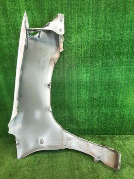 КРЫЛО НА TOYOTA HARRIER ACU15