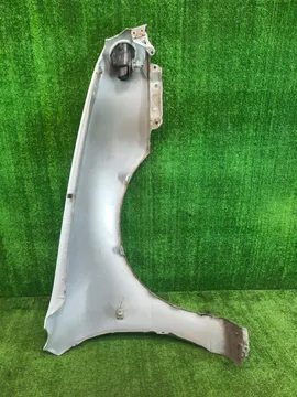КРЫЛО НА TOYOTA CARIB AE111