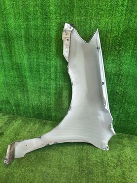 КРЫЛО НА TOYOTA ALLEX NZE121