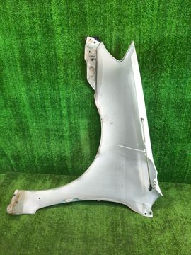 КРЫЛО НА TOYOTA ALLEX NZE121