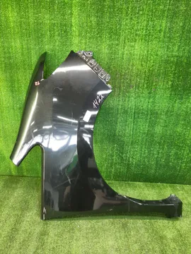 КРЫЛО НА NISSAN SERENA C26