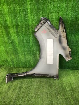 КРЫЛО НА NISSAN SERENA C26